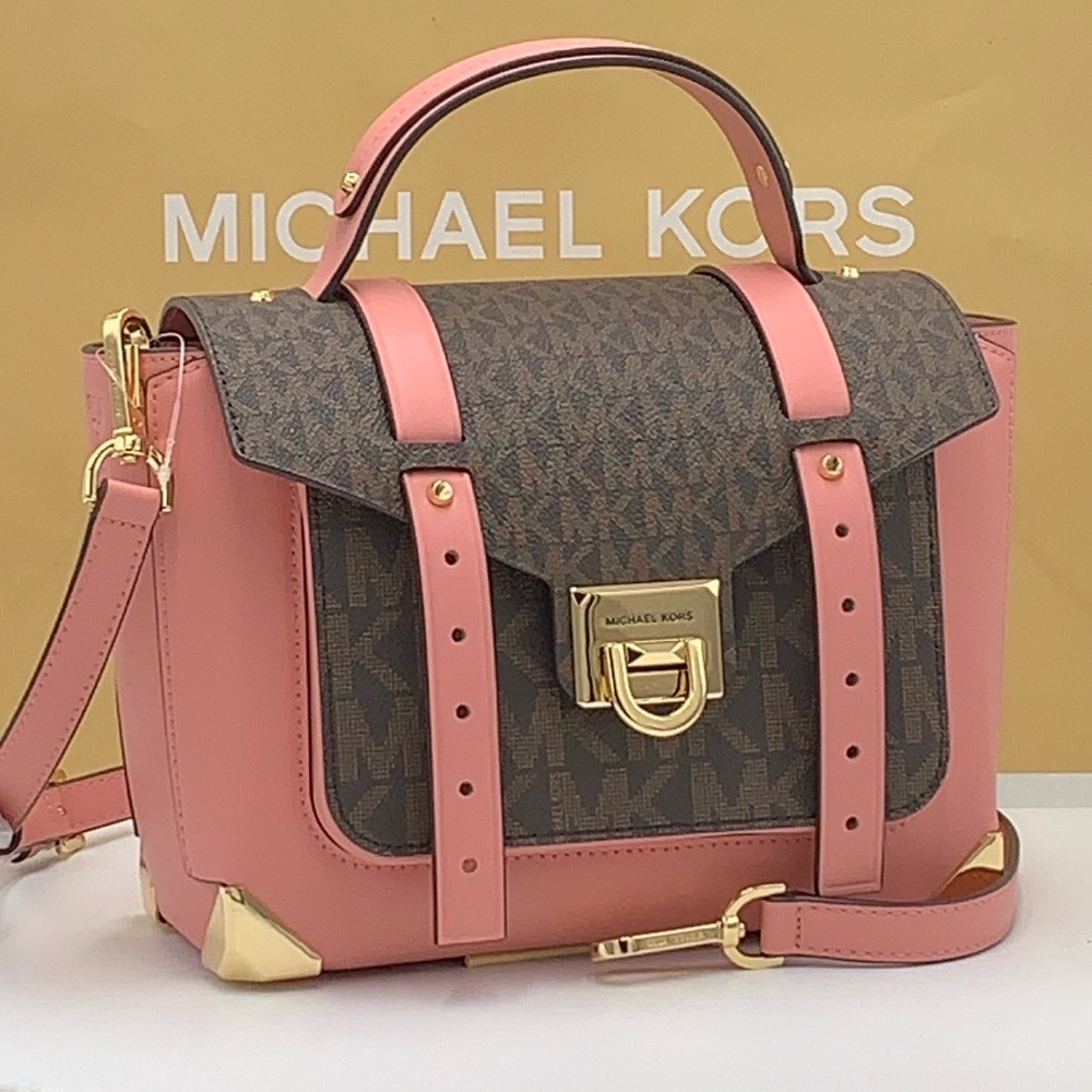 MICHAEL KORS
Manhattan Medium Leather and Logo Satchel
COLOR PRIMROSE
NWT - Picture 14 of 16